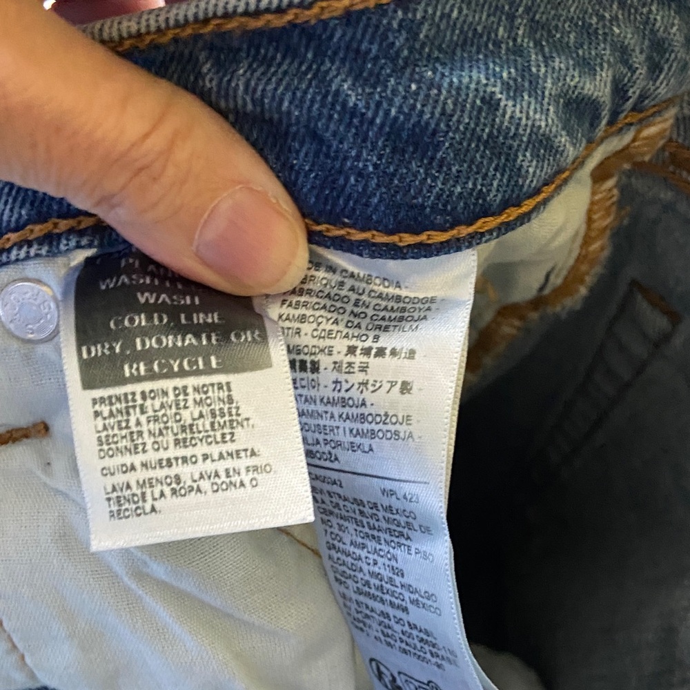 Levi's Women's Slim Straight Blue Jeans - Picture 4 of 6